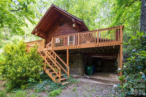 305 Melanie Ln, Black Mountain, NC, 28711-9433 | Card Image
