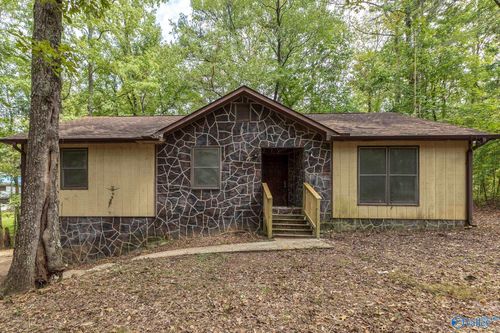 115 Beebe St, Laceys Spring, AL, 35754-3325 | Card Image