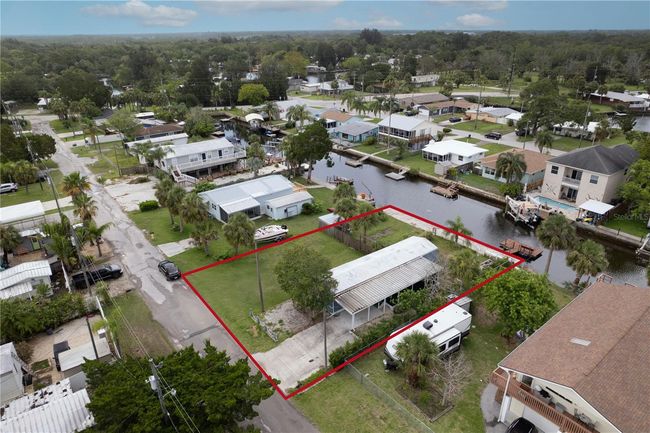 7022 Fair Ln, House other with 2 bedrooms, 2 bathrooms and null parking in HUDSON FL | Image 4