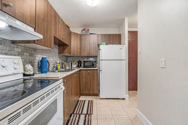 615 - 2000 Jasmine Cres, Condo with 3 bedrooms, 2 bathrooms and 1 parking in Ottawa ON | Image 9