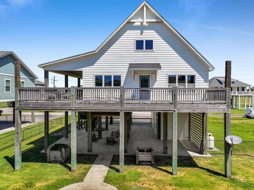 2312 Antigua Cir, Crystal Beach, TX, 77650 | Card Image