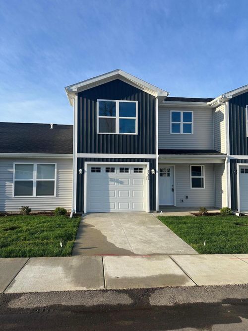 2076 Lion Gate Dr, Portage, MI, 49024-6319 | Card Image