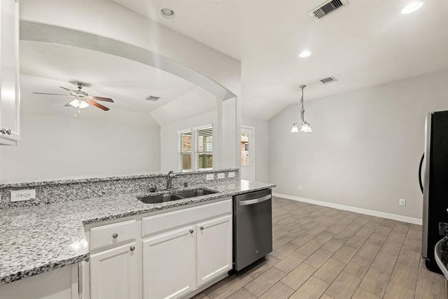 3010 Lockeridge Village Dr, House other with 3 bedrooms, 2 bathrooms and 2 parking in Spring TX | Image 18