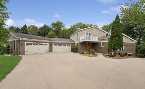 1331 N Briarcliff Drive, APPLETON, WI, 54915 | Card Image