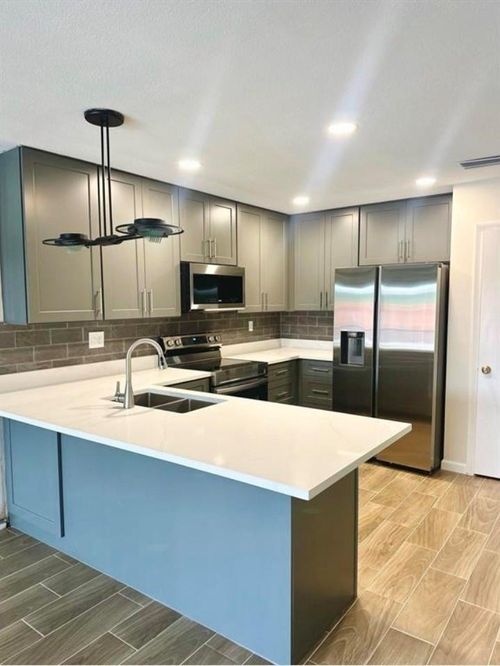 2382 Nw 86th Ln, Coral Springs, FL, 33065-5633 | Card Image