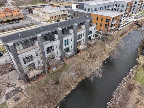 305 Mill Reserve Drive, Waukesha, WI, 53188 | Card Image