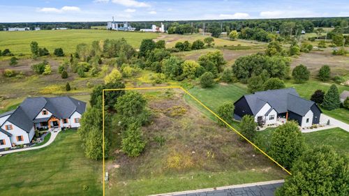 14140 C B Macdonald Way, Vicksburg, MI, 49097-8397 | Card Image