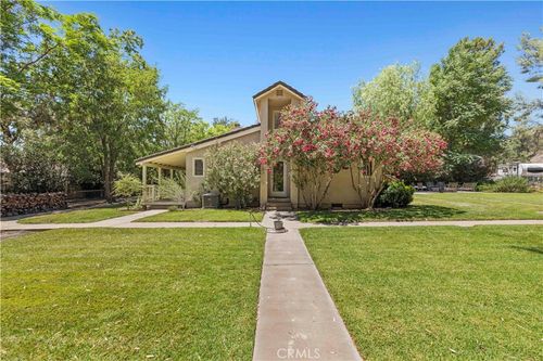 30045 Bouquet Canyon Rd, Santa Clarita, CA, 91390-5104 | Card Image