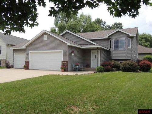 600 Colodoro Ln, Eagle Lake, MN, 56024-3401 | Card Image