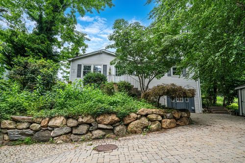 25 Rosedale Road, Brookhaven, NY, 11789 | Card Image
