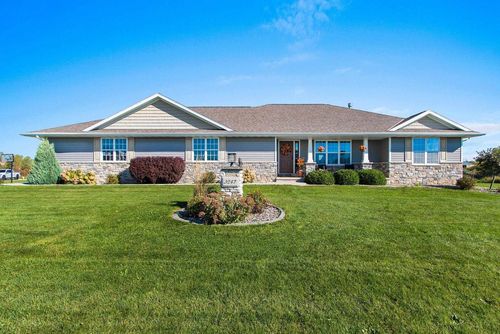3247 Essen Road, BELLEVUE, WI, 54311 | Card Image