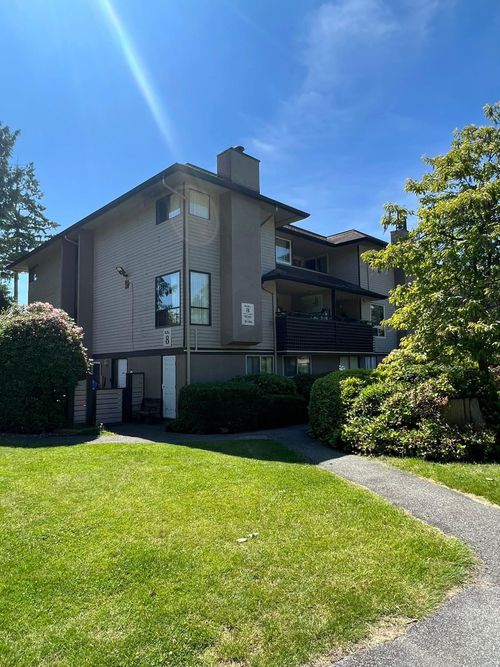 10580 Holly Park Lane, Surrey, BC, V3R6X9 | Card Image