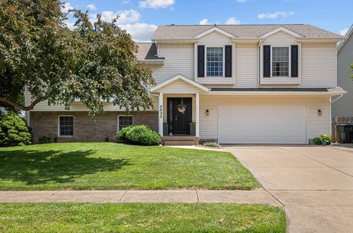 2635 N Stark St, Davenport, IA, 52804-5012 | Card Image