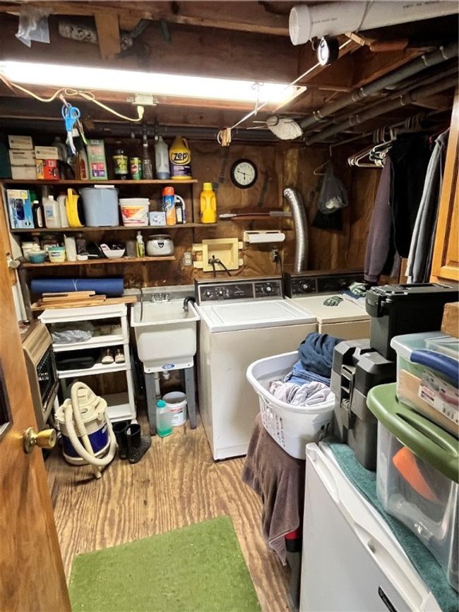 688 North Tunnel Rd, House other with 2 bedrooms, 1 bathrooms and 8 parking in Kennerdell PA | Image 15