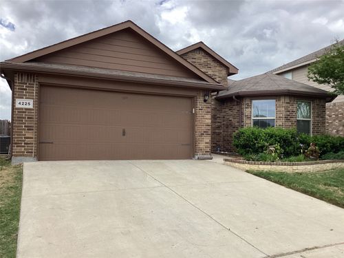 4225 Tollcross Ln, Fort Worth, TX, 76123-2645 | Card Image