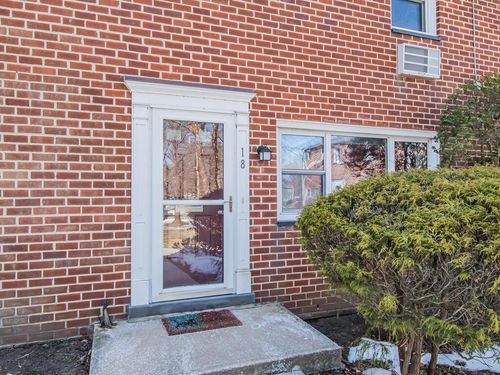 18-18 Charter Cir, Ossining, NY, 10562-6001 | Card Image