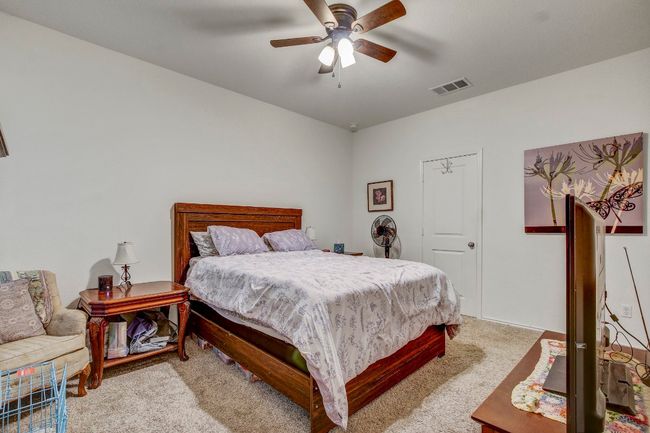 504 Gabriels Bluff Dr, House other with 3 bedrooms, 2 bathrooms and 4 parking in Georgetown TX | Image 4