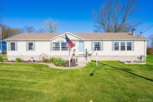 11305 Harold Dr, Luna Pier, MI, 48157-9706 | Card Image