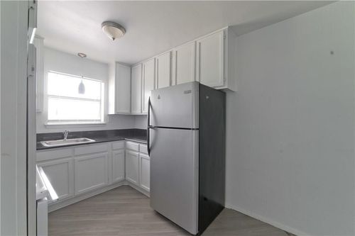 apt-204-320 E 4th St, Arlington, TX, 76010-7359 | Card Image