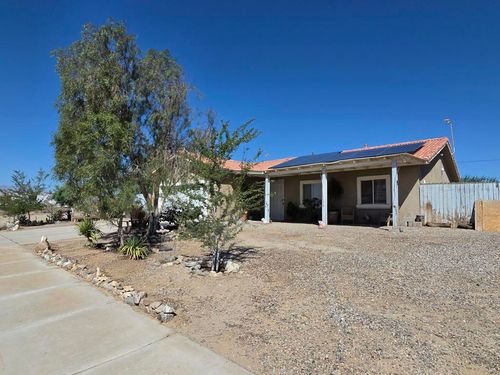 956 Brazil Ave, Thermal, CA, 92274-6583 | Card Image