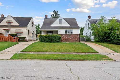 14214 Reddington Ave, Maple Heights, OH, 44137-3210 | Card Image