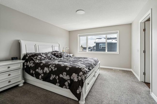 236 Red Sky Terrace Ne, Home with 6 bedrooms, 4 bathrooms and 4 parking in Calgary AB | Image 18