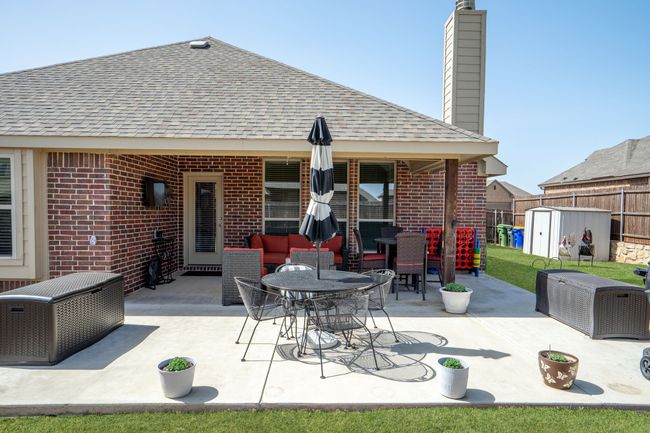 Oversized extended patio! | Image 25