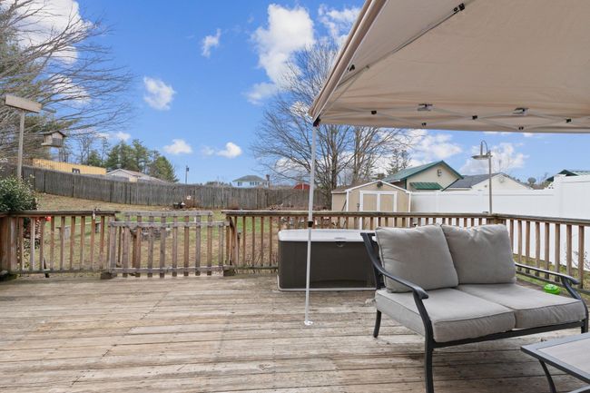 12 Sunset Dr, House other with 5 bedrooms, 2 bathrooms and null parking in Somersworth NH | Image 9