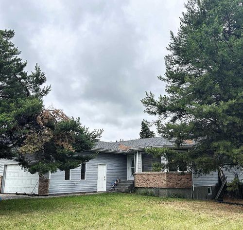 5215 58 Street, Vermilion, AB, T9X1V7 | Card Image