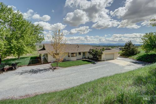 3549 Ginny Lane, Emmett, ID, 83617 | Card Image