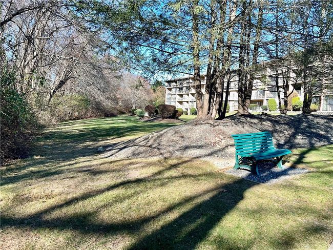 Well maintained parklike grounds throughout complex | Image 34