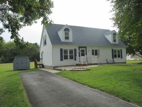 11 Country Village Dr, Cape May Court House, NJ, 08210-2083 | Card Image