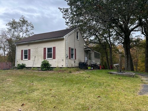 58 W Chippen Hill Rd, Burlington, CT, 06013-2108 | Card Image