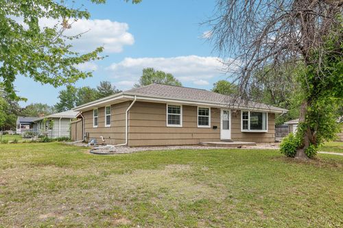2016 90th St, Bloomington, MN, 55431-2238 | Card Image