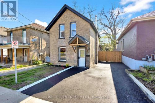 187 Drummond St, Brantford, ON, N3S6A8 | Card Image