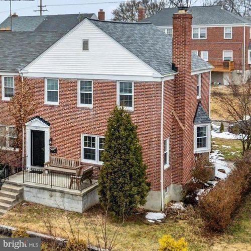 8122 Glen Gary Rd, TOWSON, MD, 21286-8808 | Card Image