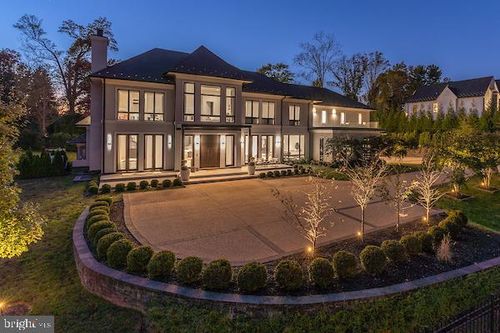1020 Langley Hill Dr, MCLEAN, VA, 22101-1709 | Card Image