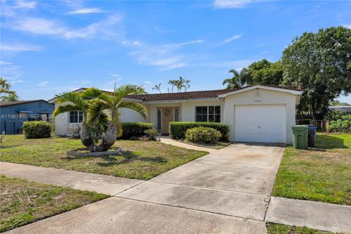 6924 Nw 8th Ct, Margate, FL, 33063-4331 | Card Image