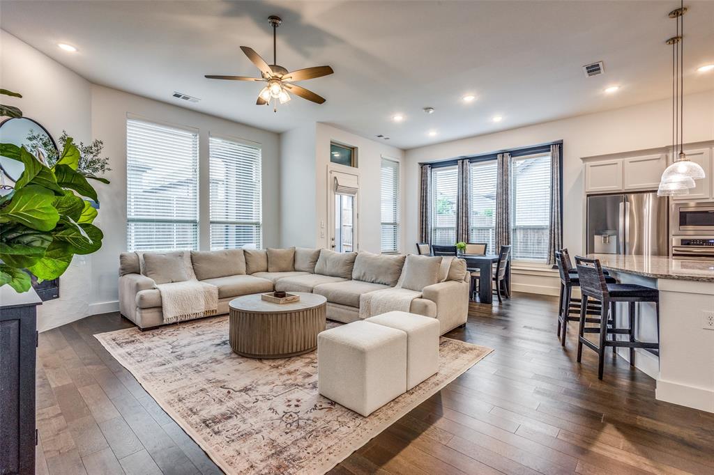 Yellowthroat Dr, Little Elm, TX 75068