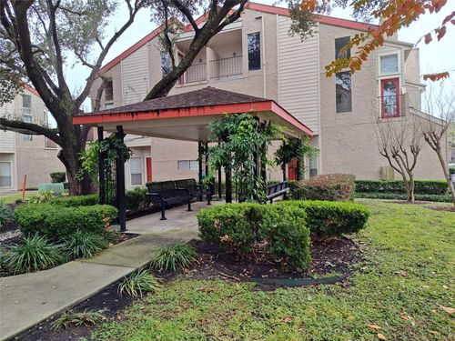 apt-928-10855 Meadowglen Ln, Houston, TX, 77042-4037 | Card Image
