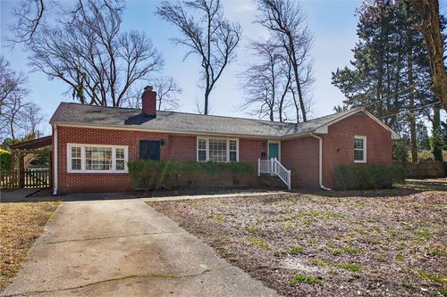 11 Wilson Circle, Newport News, VA, 23606 | Card Image