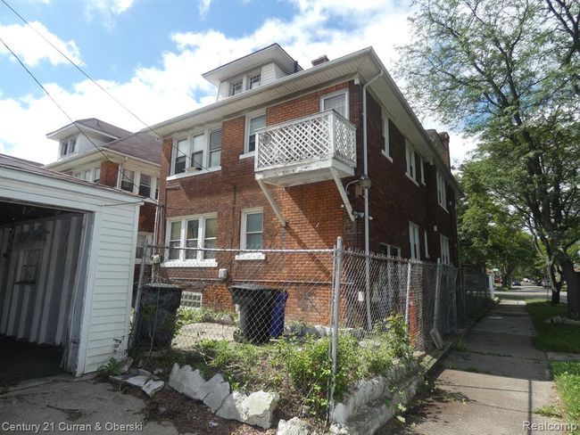 8840 Dexter Avenue, Home with 0 bedrooms, 2 bathrooms and null parking in Detroit MI | Image 4