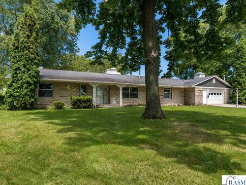 233 Se 2nd Street, Madelia, MN, 56062 | Card Image