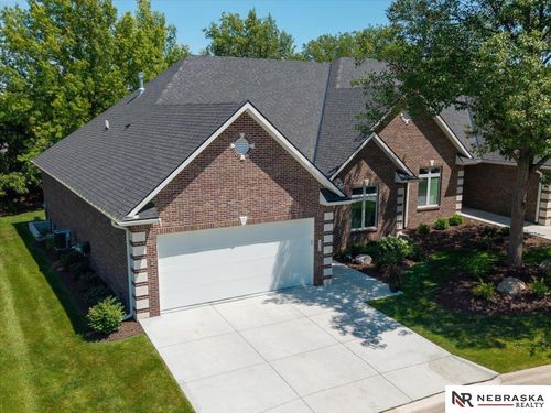 6418 Lone Tree Dr, Lincoln, NE, 68512-2402 | Card Image