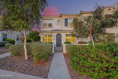 8-4077 S Sabrina Dr, Chandler, AZ, 85248-6196 | Card Image