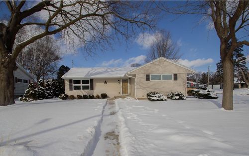 26 Park View Lane, Watertown, WI, 53094 | Card Image