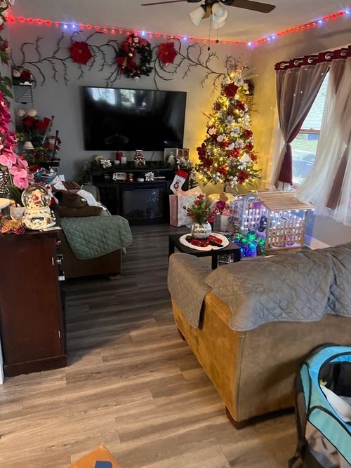 1000 Massena Ave, Waukegan, IL, 60085-2834 | Card Image