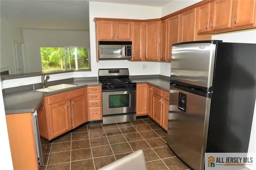 2103 Neville Ct, Somerset, NJ, 08873-6082 | Card Image