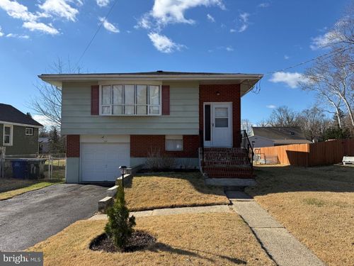 11 Grand Ave, Trenton, NJ, 08620-9666 | Card Image