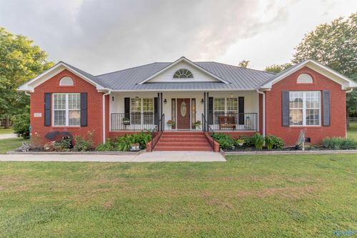 215 Robinwood Ln, Woodville, AL, 35776-6119 | Card Image